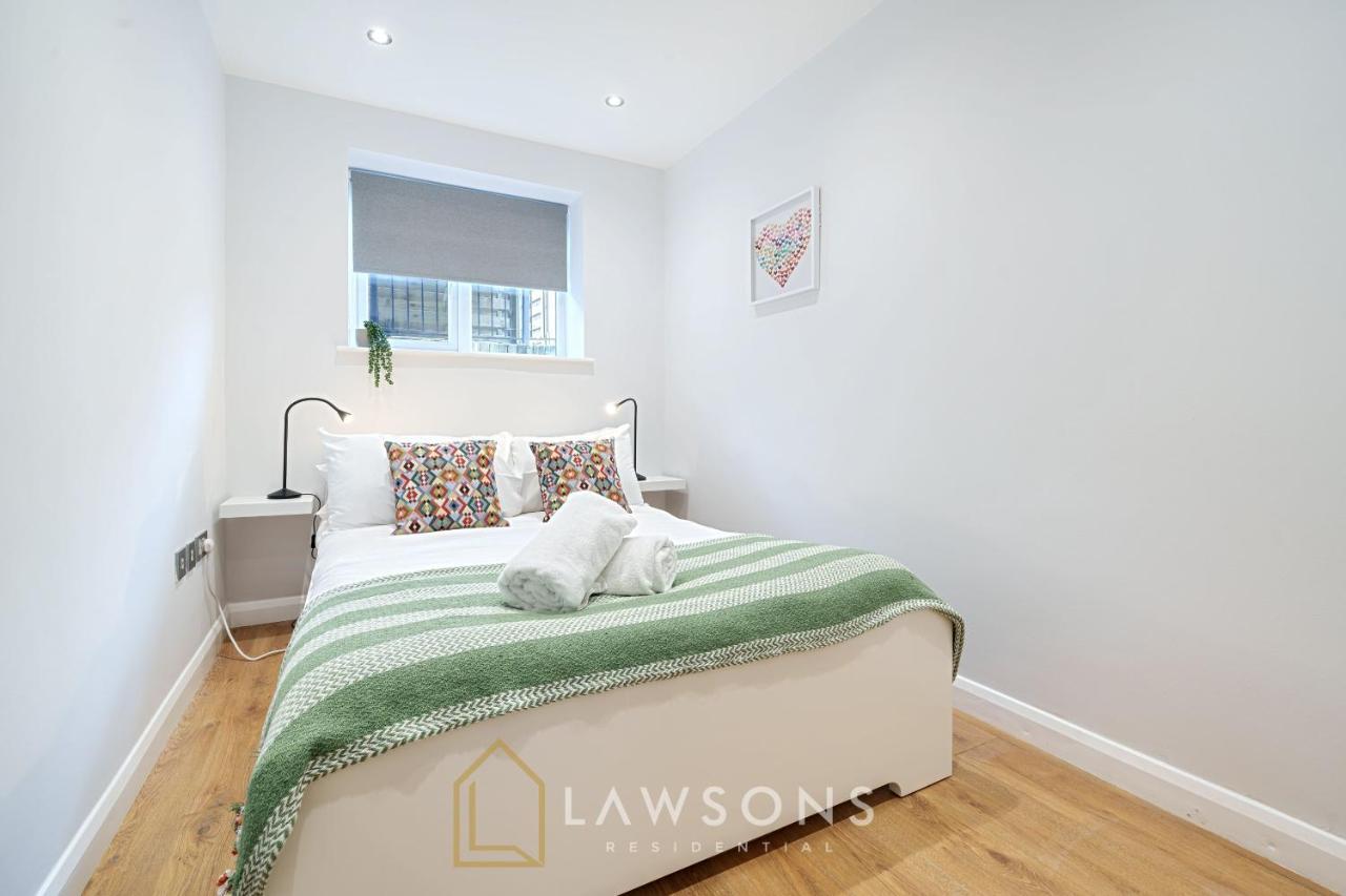 Stylish Living By Lawsons - 3 En Suites Windsor Esterno foto